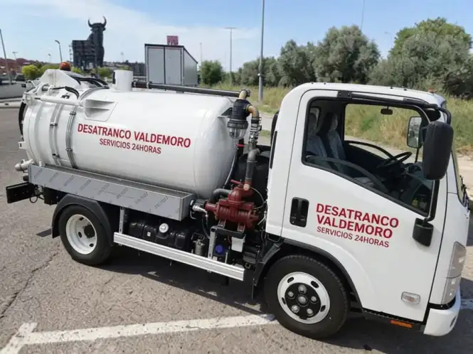 Camión cuba para vaciado de fosa séptica y pocería en Valdemoro